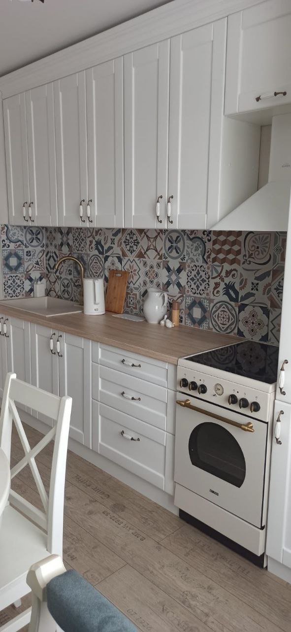 Кухонный гарнитур из массива дерева